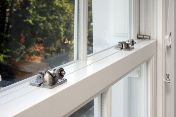 Keep heat in with double glazed sash windows!